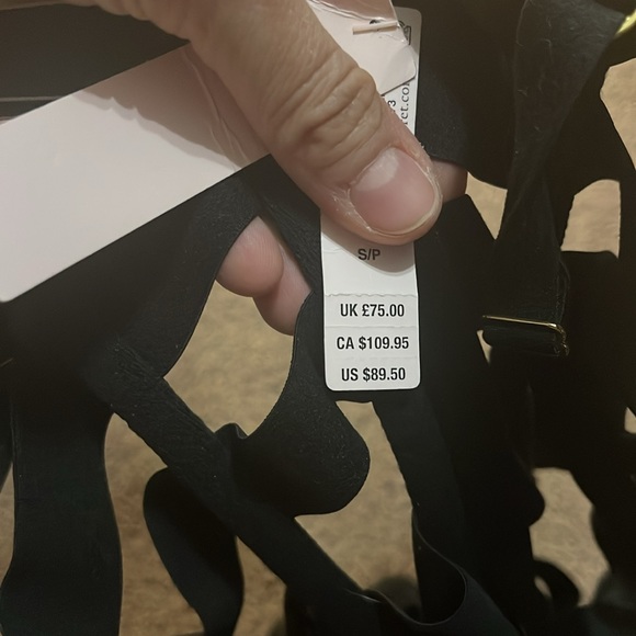 Victoria secrets bondage corset in black. Size SP - Picture 6 of 6